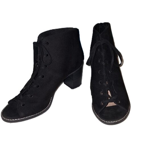 Old Navy Black Faux Suede Lace-Up Open-Toe Booties | Back Zip | 3” Heel | Size 8 - Picture 2 of 9